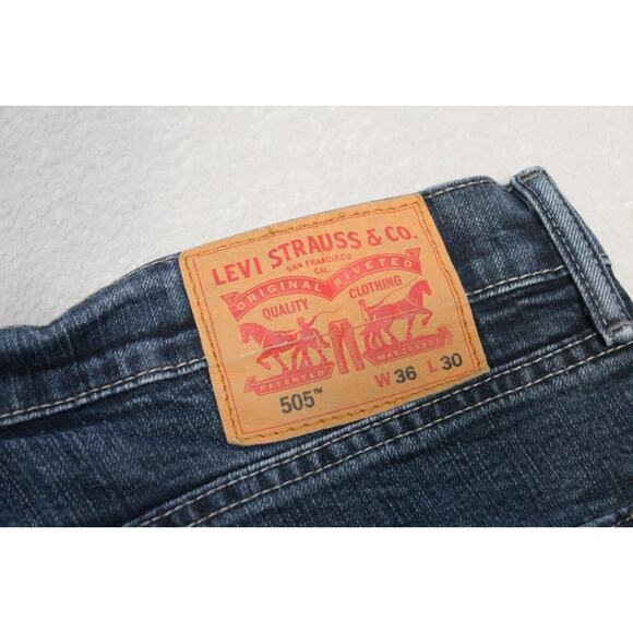 Levi's 505 Regular Fit Straight Rugged Stretch Blue Denim Jeans Mens Sz 36 x 30 - Picture 1 of 8